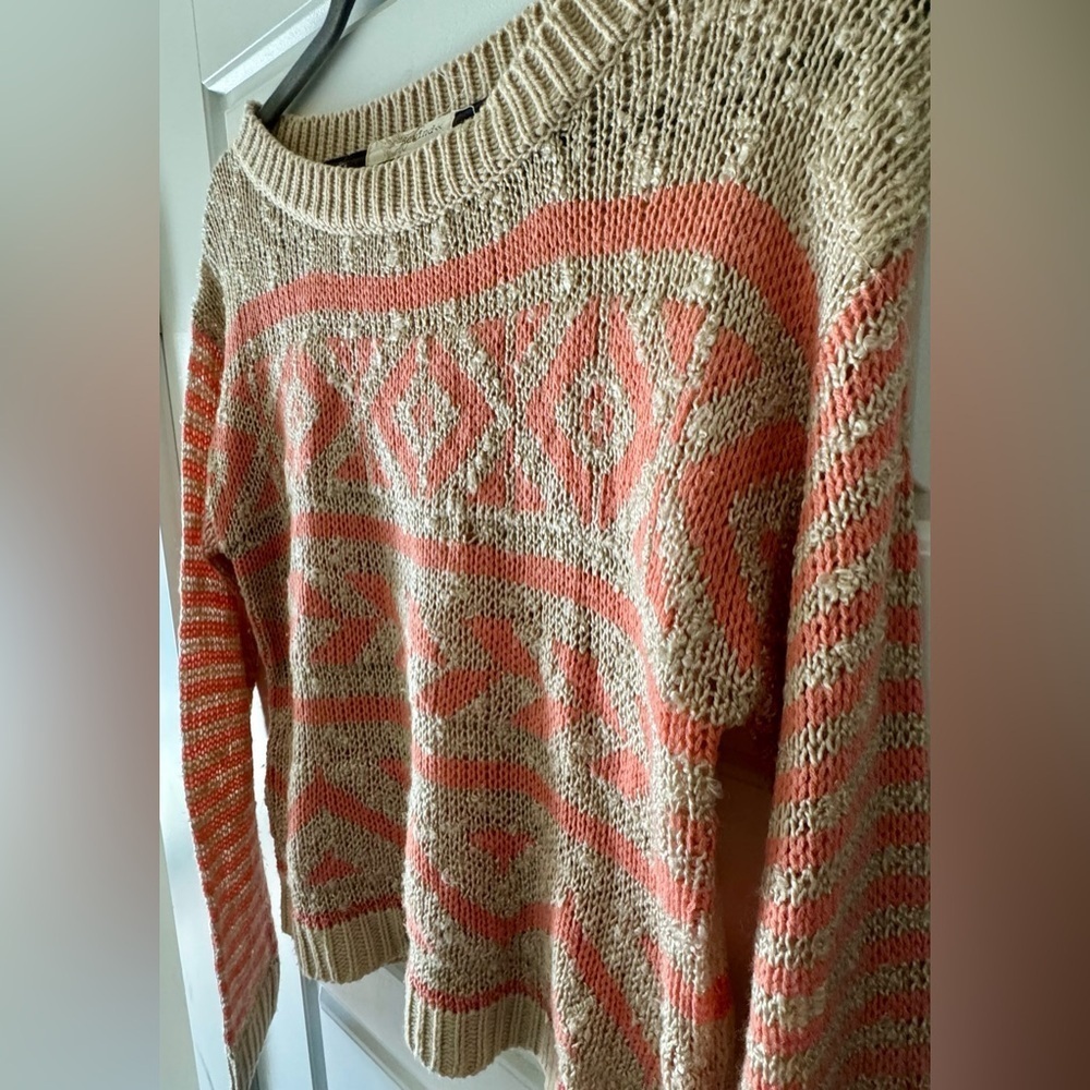 Rewind Sweater - Picture 2 of 3